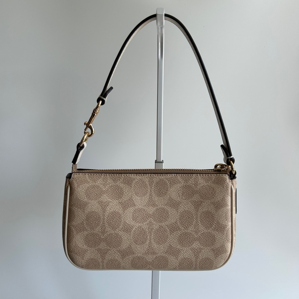 Coach Nolita 19 Light Khaki Chalk Signature Canvas Shoulder Bag Excellent - Picture 2 of 9